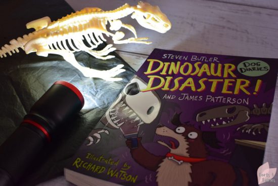 Dog Diaries: Dinosaur Disaster!